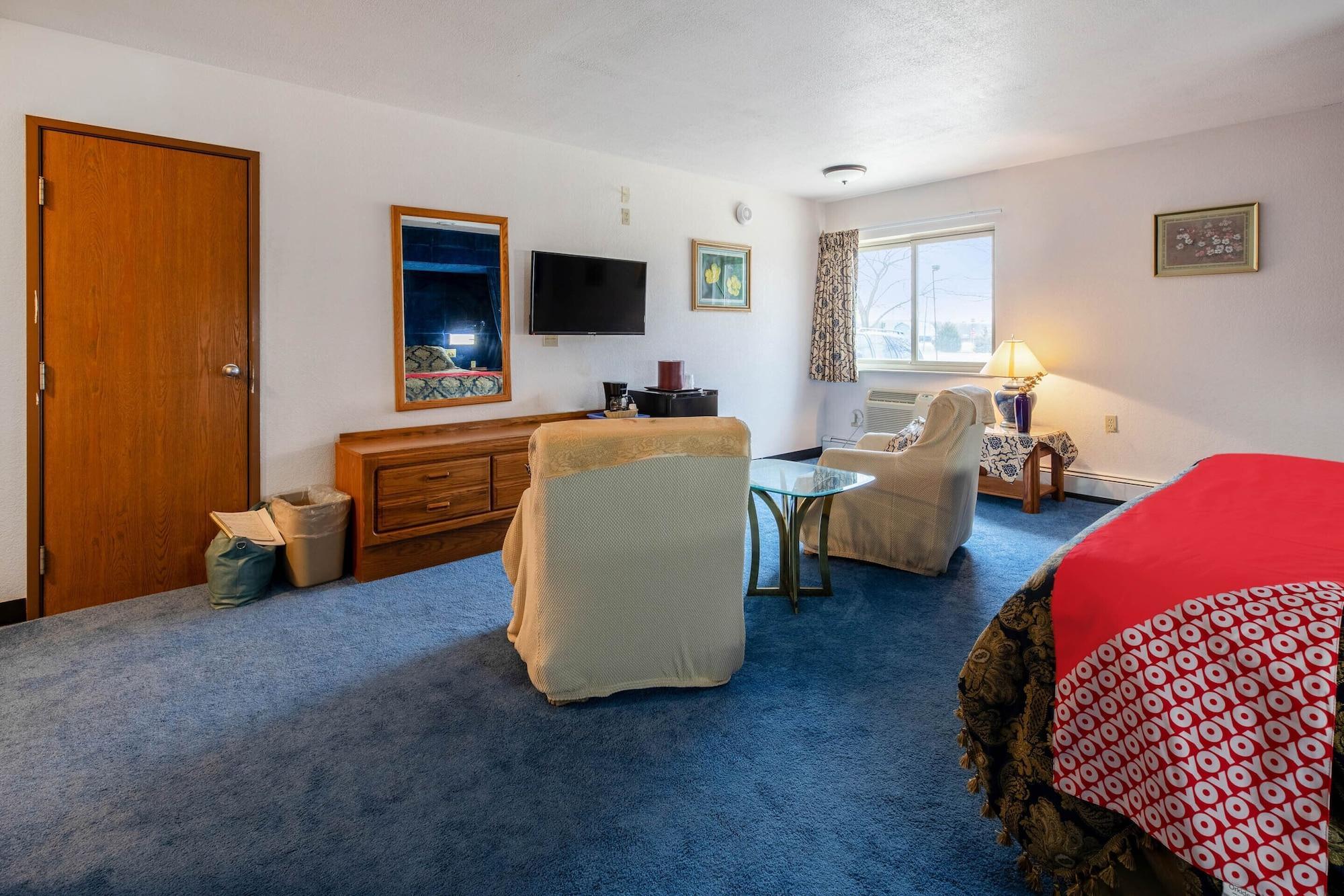 Oyo Hotel Chesaning Route 52 & Hwy 57 Exterior photo