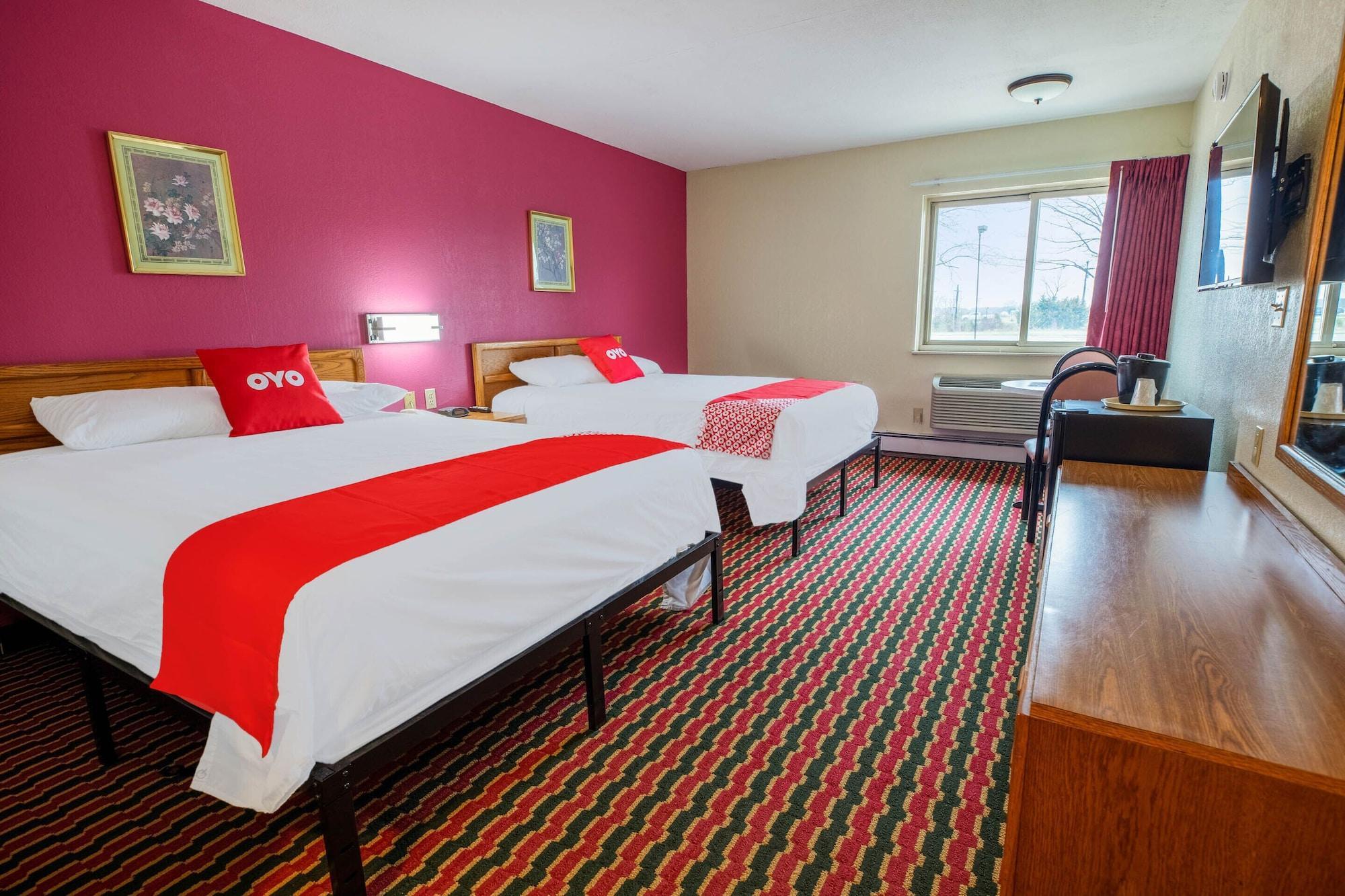 Oyo Hotel Chesaning Route 52 & Hwy 57 Exterior photo